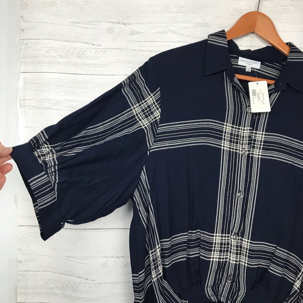 NWT WAVERLY GREY NOA TOP - Picture 2 of 5